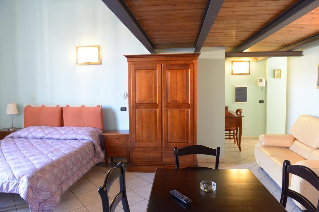 Appartamenti Medioevo Varese Kültér fotó