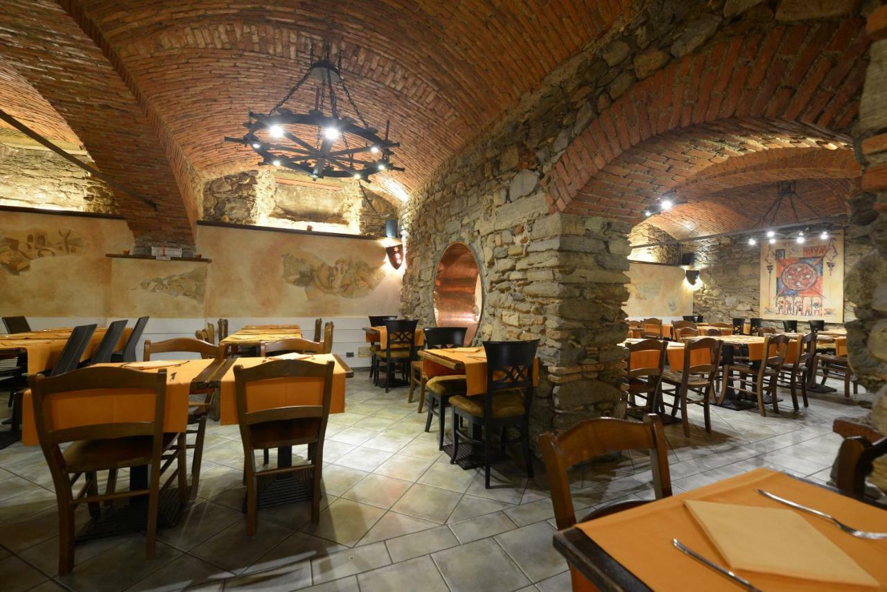 Appartamenti Medioevo Varese Kültér fotó